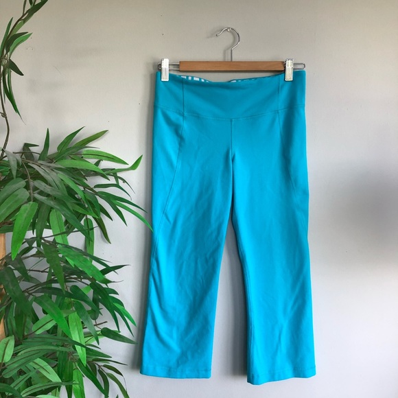 lululemon athletica Vivid Blue Cropped Leggings - Picture 2 of 7